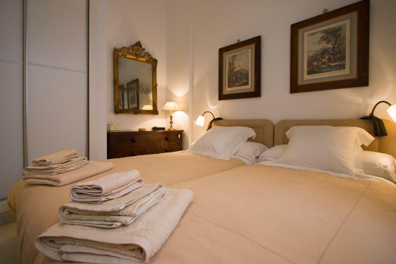 Toreros De Sevilla 5 Pax Exteriör bild
